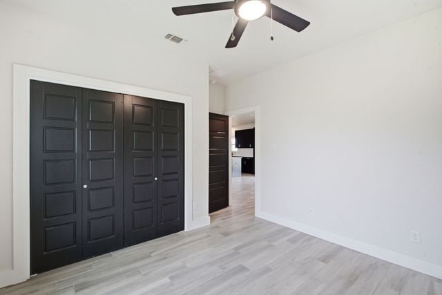 5599 S Fm 113, Millsap, TX 76066