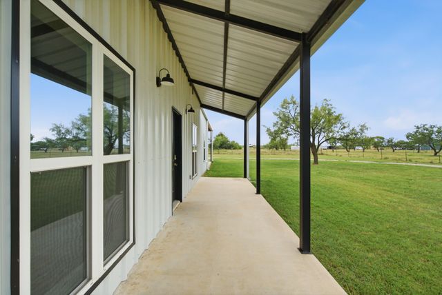 5599 S Fm 113, Millsap, TX 76066