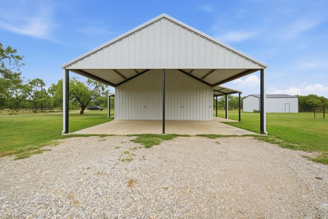 5599 S Fm 113, Millsap, TX 76066
