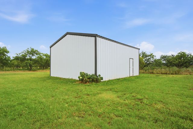 5599 S Fm 113, Millsap, TX 76066