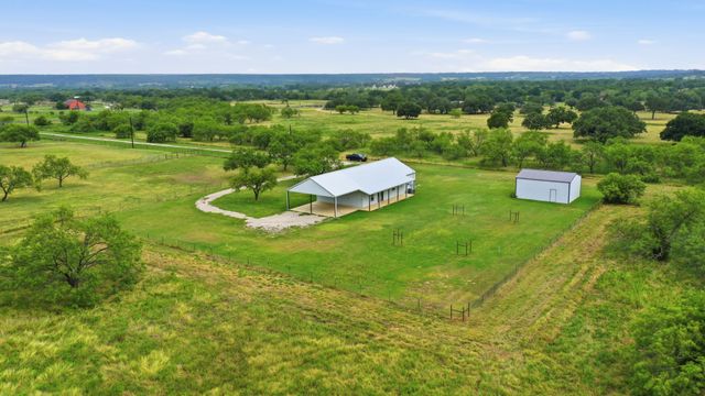 5599 S Fm 113, Millsap, TX 76066