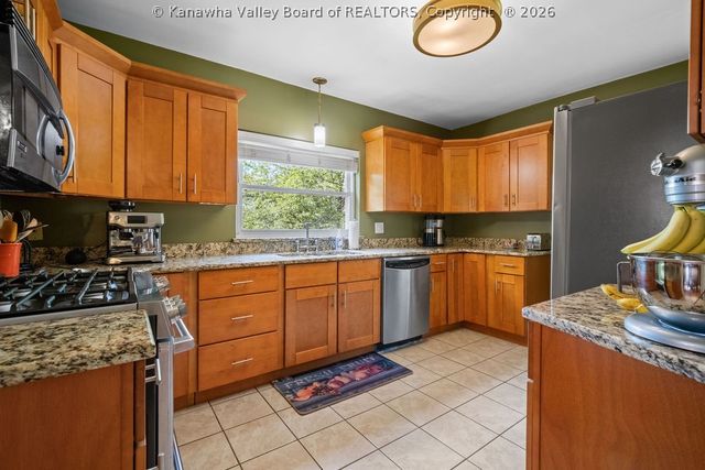 840 Lower Chester Road, Charleston, WV 25302