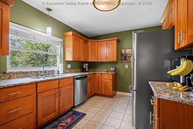 840 Lower Chester Road, Charleston, WV 25302
