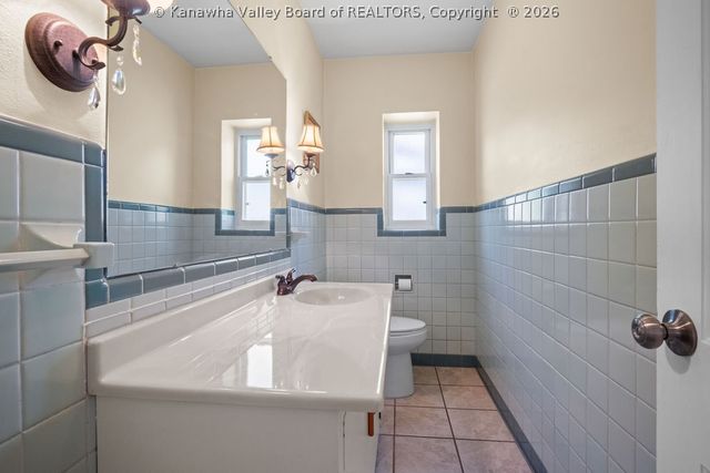 840 Lower Chester Road, Charleston, WV 25302