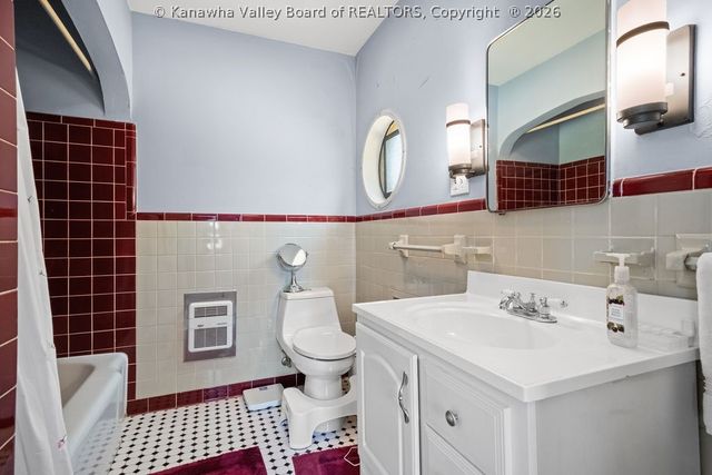 840 Lower Chester Road, Charleston, WV 25302