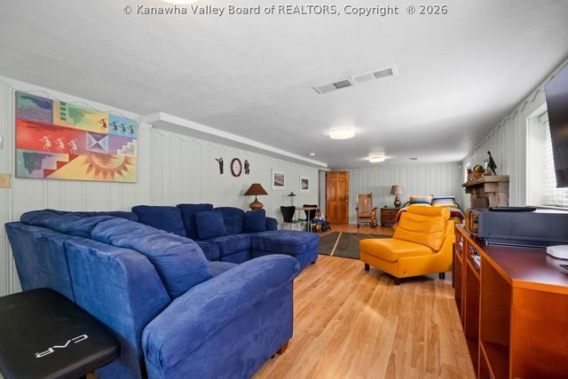 840 Lower Chester Road, Charleston, WV 25302
