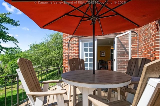 840 Lower Chester Road, Charleston, WV 25302