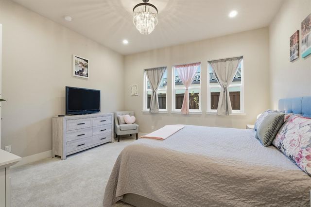 4256 Eagle View Way, Folsom, CA 95630