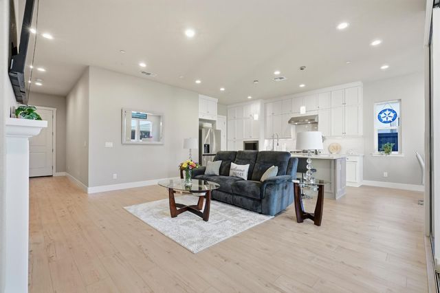 4256 Eagle View Way, Folsom, CA 95630