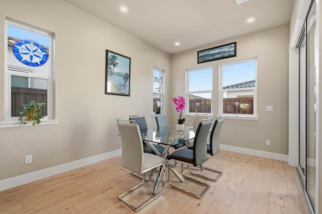 4256 Eagle View Way, Folsom, CA 95630