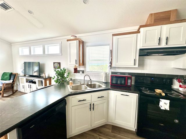 67 County Road 517, Goldthwaite, TX 76844