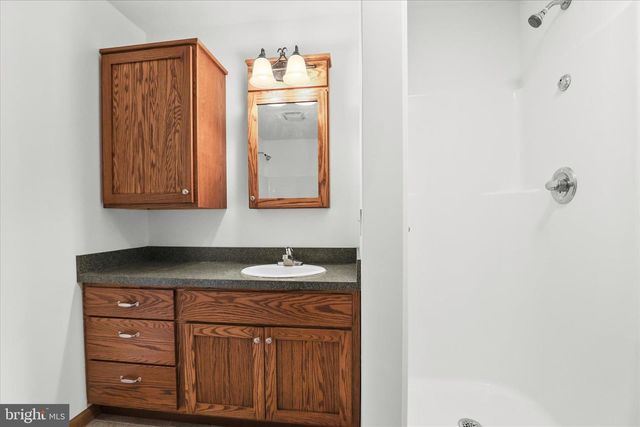 5162 WATERTANK RD, Glenville, PA 17329