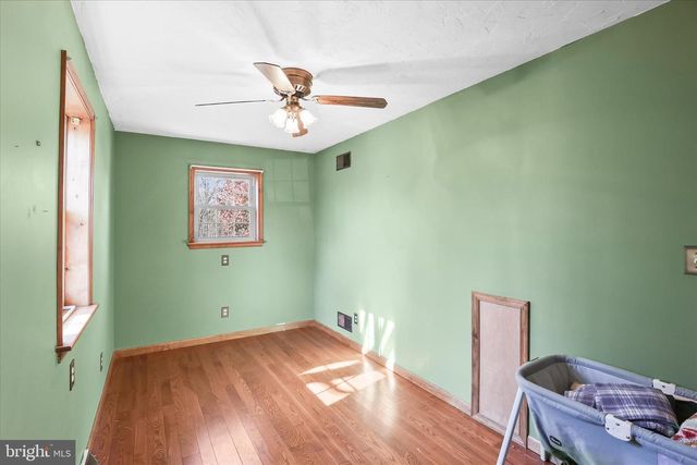 5162 WATERTANK RD, Glenville, PA 17329