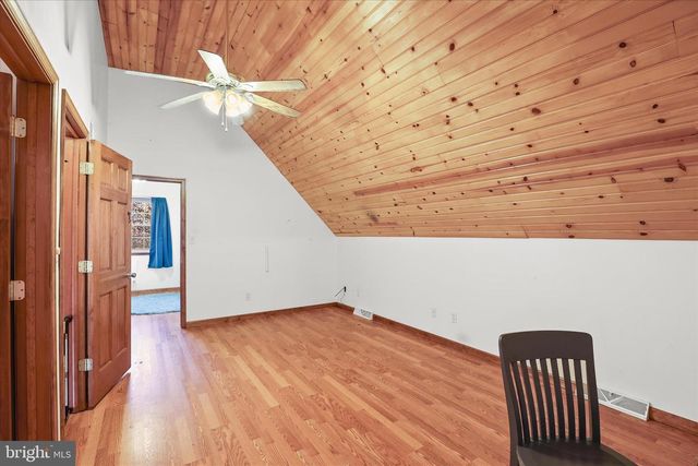 5162 WATERTANK RD, Glenville, PA 17329