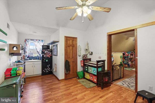 5162 WATERTANK RD, Glenville, PA 17329