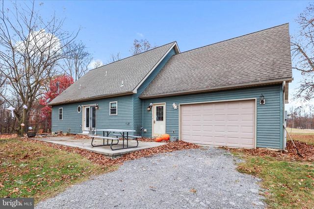 5162 WATERTANK RD, Glenville, PA 17329
