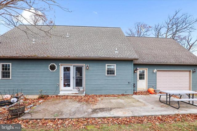 5162 WATERTANK RD, Glenville, PA 17329