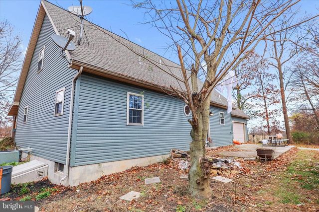 5162 WATERTANK RD, Glenville, PA 17329
