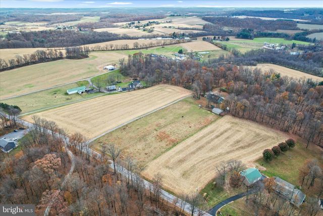 5162 WATERTANK RD, Glenville, PA 17329