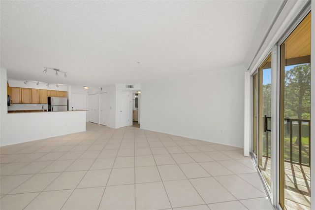 2400 FEATHER SOUND DRIVE 423, Clearwater, FL 33762