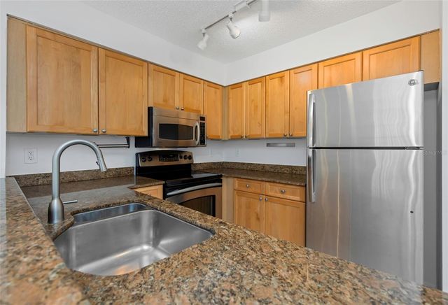 2400 FEATHER SOUND DRIVE 423, Clearwater, FL 33762