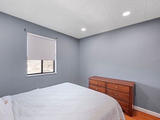 64 Foster St 403, Peabody, MA 01960