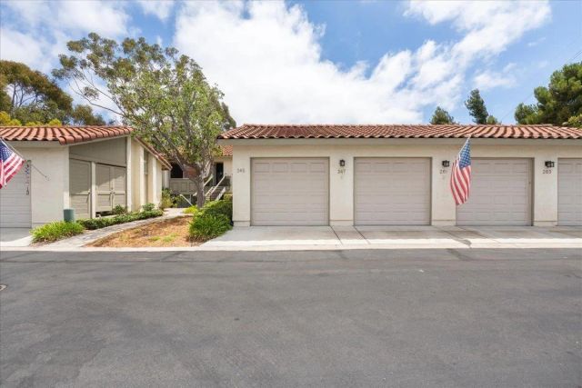 245 Fairlee, Encinitas, CA 92024