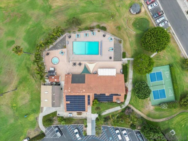 245 Fairlee, Encinitas, CA 92024