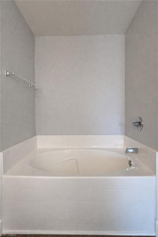 1222 NE 40th TER, Cape Coral, FL 33909