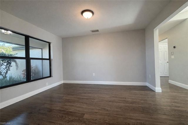 1222 NE 40th TER, Cape Coral, FL 33909