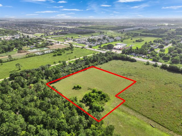 5924 Pecan Park, Hitchcock, TX 77563