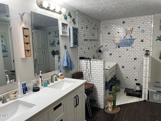 520 Lees Chapel Church Road, Dunn, NC 28334