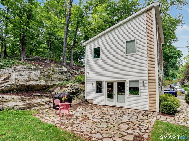 3 Bucks Rock Road, New Milford, CT 06776