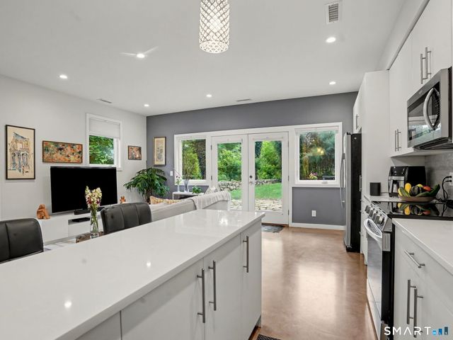 3 Bucks Rock Road, New Milford, CT 06776
