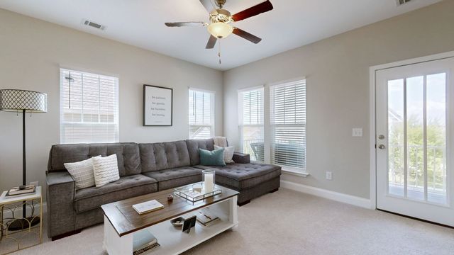 2037 Kirkwall Dr, Nolensville, TN 37135