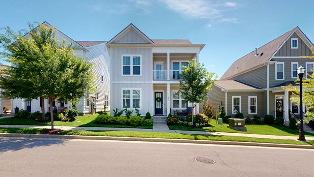 2037 Kirkwall Dr, Nolensville, TN 37135