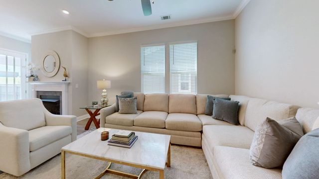 2037 Kirkwall Dr, Nolensville, TN 37135