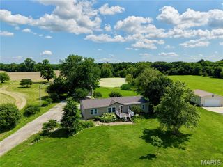 16528 Conrad Rd. Road, Brighton, IL 62012