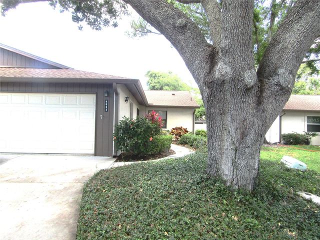 4633 OAK HILL DRIVE 13, Sarasota, FL 34232