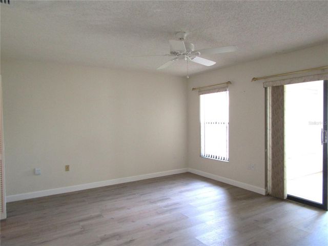 4633 OAK HILL DRIVE 13, Sarasota, FL 34232