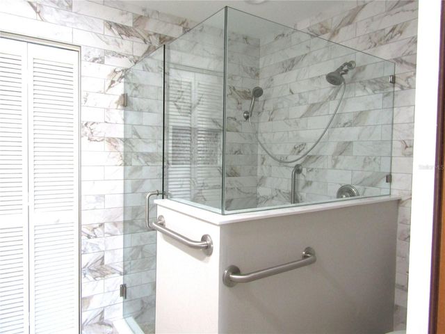 4633 OAK HILL DRIVE 13, Sarasota, FL 34232