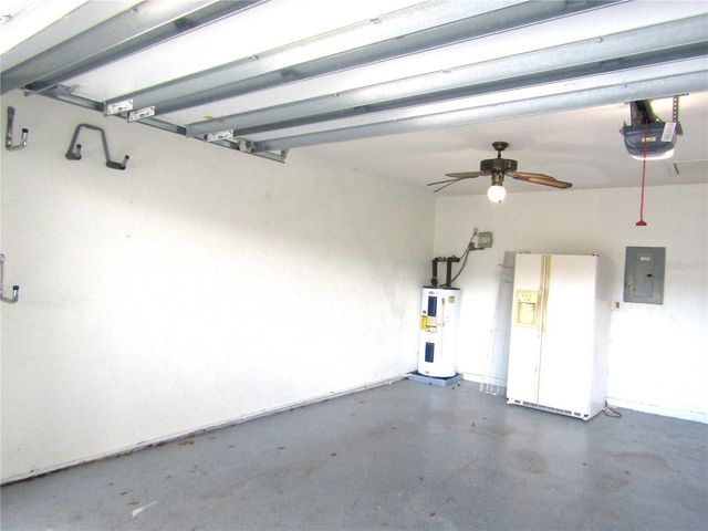 4633 OAK HILL DRIVE 13, Sarasota, FL 34232