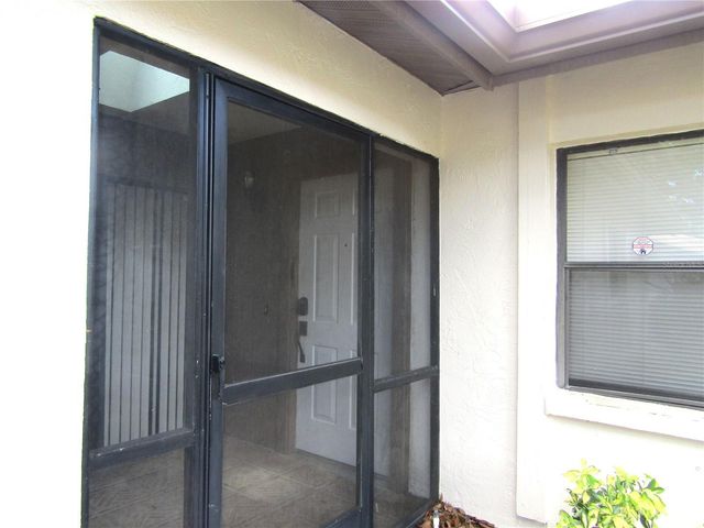 4633 OAK HILL DRIVE 13, Sarasota, FL 34232