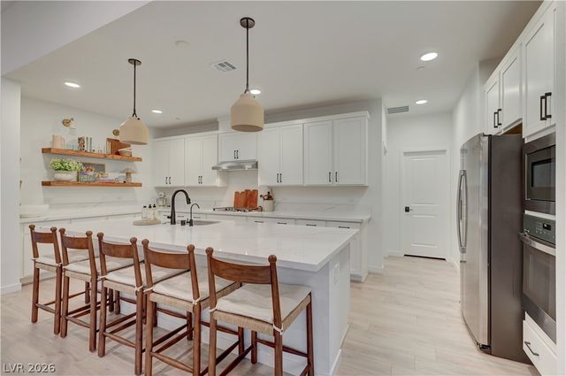 10151 Evergreen Pine Street, Las Vegas, NV 89166