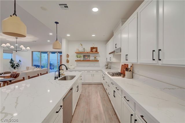 10151 Evergreen Pine Street, Las Vegas, NV 89166