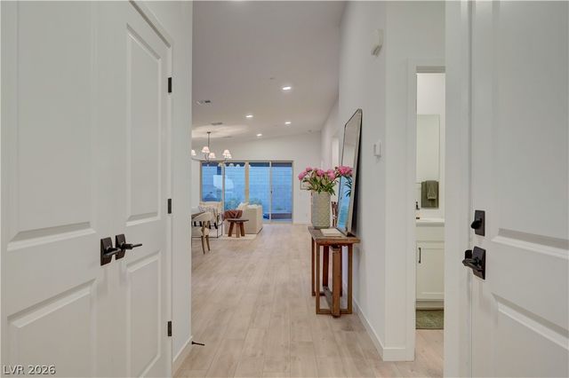 10151 Evergreen Pine Street, Las Vegas, NV 89166
