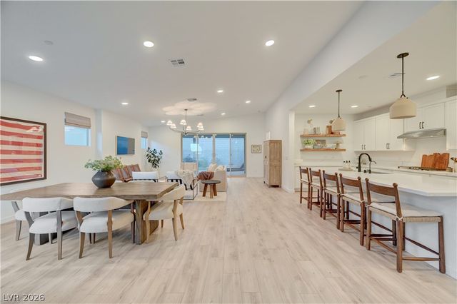 10151 Evergreen Pine Street, Las Vegas, NV 89166
