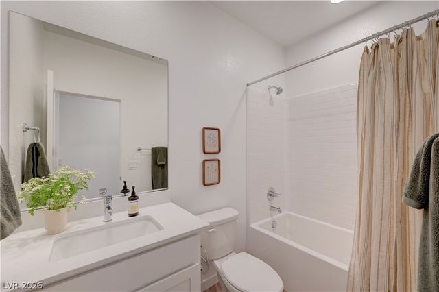 10151 Evergreen Pine Street, Las Vegas, NV 89166