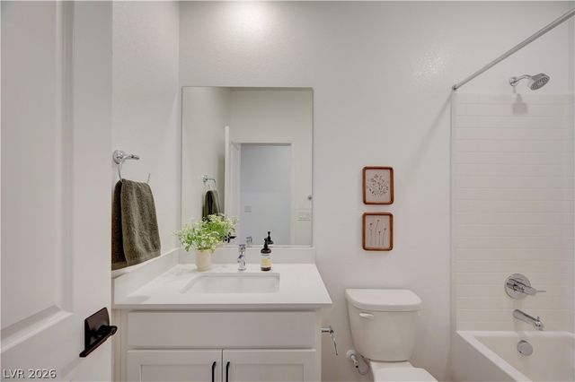 10151 Evergreen Pine Street, Las Vegas, NV 89166
