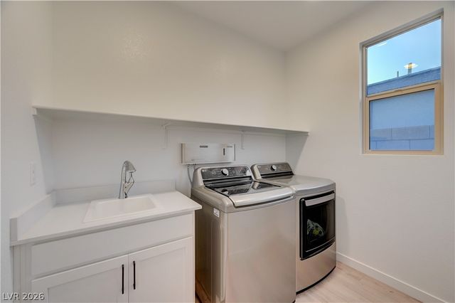 10151 Evergreen Pine Street, Las Vegas, NV 89166